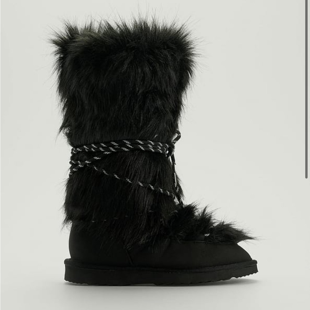 Faux Fur Winter Snow Boots - Black